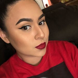 Meet your Posher, Corina